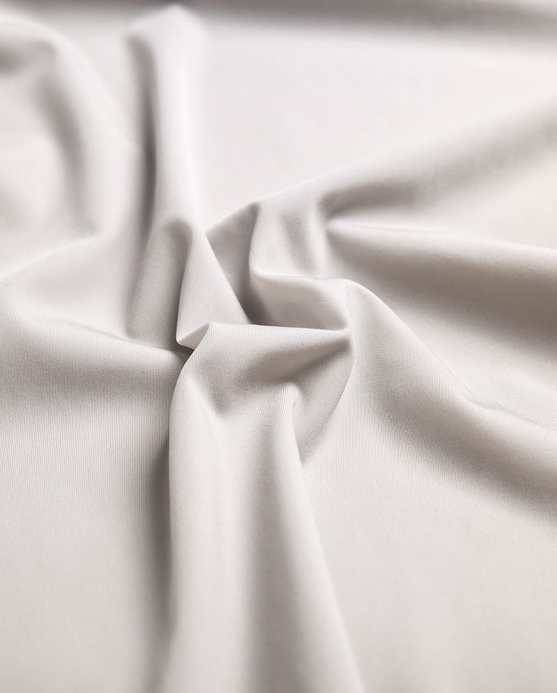 Tessuto in nylon leggero e impermeabile per la realizzazione di attrezzature per esterni Tessuto in nylon leggero e impermeabile per la realizzazione di attrezzature per esterni