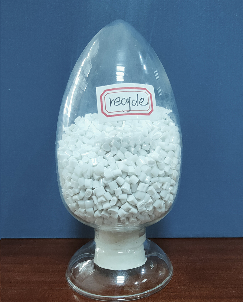 Trucioli di poliestere riciclato ad alta purezza di qualità tessile per tessuti a maglia